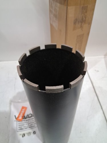 vevor Wet Diamond Core Drill Bit - 4.5" Diameter, 14" Drilling Depth, 1-1/4 in-7 Internal Thread - black (model: 114*350) image 4
