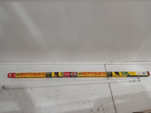 Zoo Med Reptisun high output light for reptile enclosure - 36" - 10.0UVB - 39W - (Model- os-36) image 2