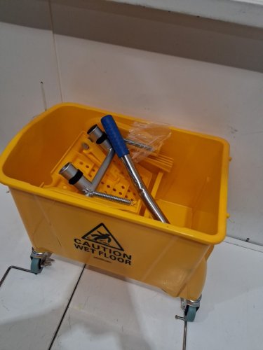 MIND READER PROFESSIONAL COMMERCIAL WRINGER MOP BUCKET - 20L - YELLOW (MODEL: MOPT20-YLW) image 4