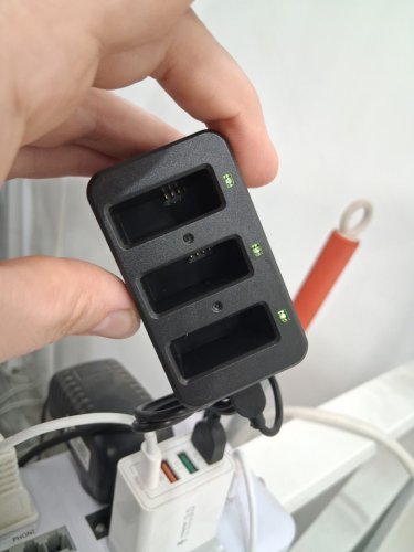3-in-1 Charger for Tello Four-axis Drone Lithium Batteries - Black image 3