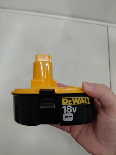 DEWALT 18V Battery, XRP (Model: DC9096) image 2