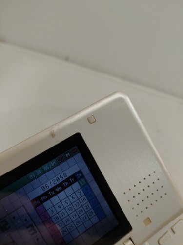 NINTENDO *JAPANESE VERSION* DS ORIGINAL WITH PEN - WHITE (MODEL: NTR-001JPN) image 4