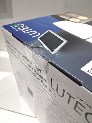 LUTEC MOTION ACTIVATED SOLAR SECURITY LED FLOOD LIGHT - 5000K - 3000LM - WHITE (MODEL: 1937995) image 3