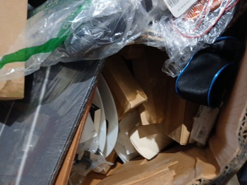 assorted MIXED item MYSTERY PALLET - VARIOUS PRODUCTS - aprox 300+ - (pallet #23) image 8