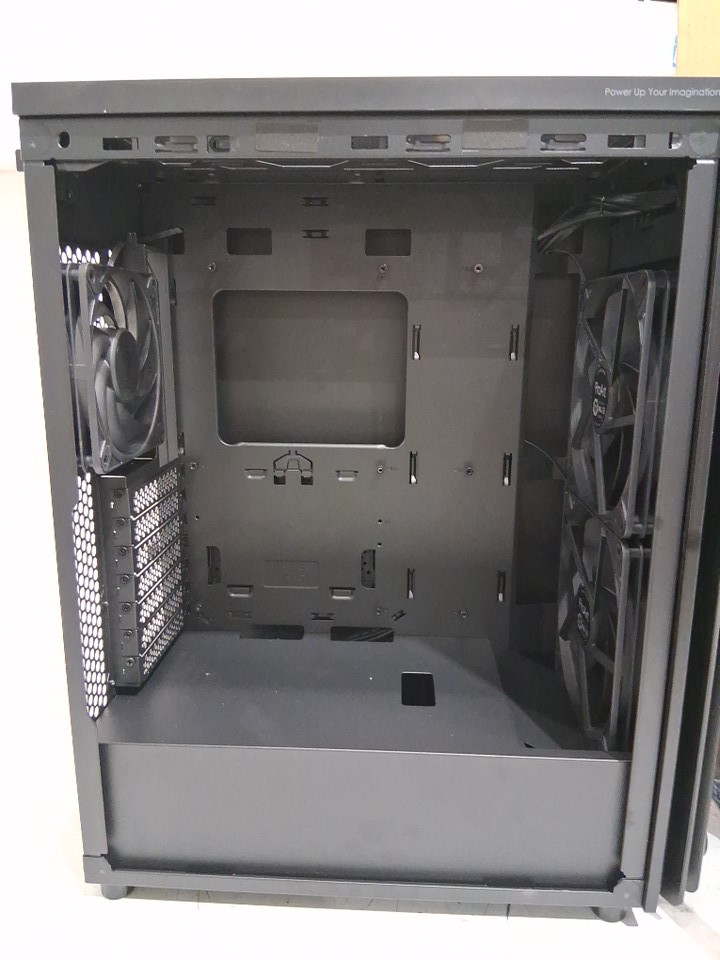 ASUS ProArt E-ATX Case with Tempered Glass Panel with 100mm and 2x 200mm Fans - 420mm Radiator Support - Black Wood (model : PA401) image 6