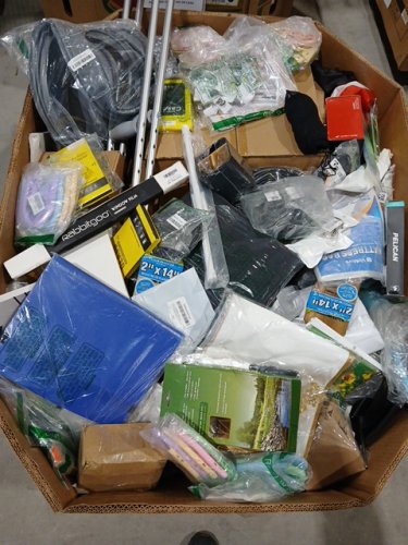 assorted MIXED item MYSTERY PALLET - VARIOUS PRODUCTS - aprox 300+ - (pallet #24) image 3
