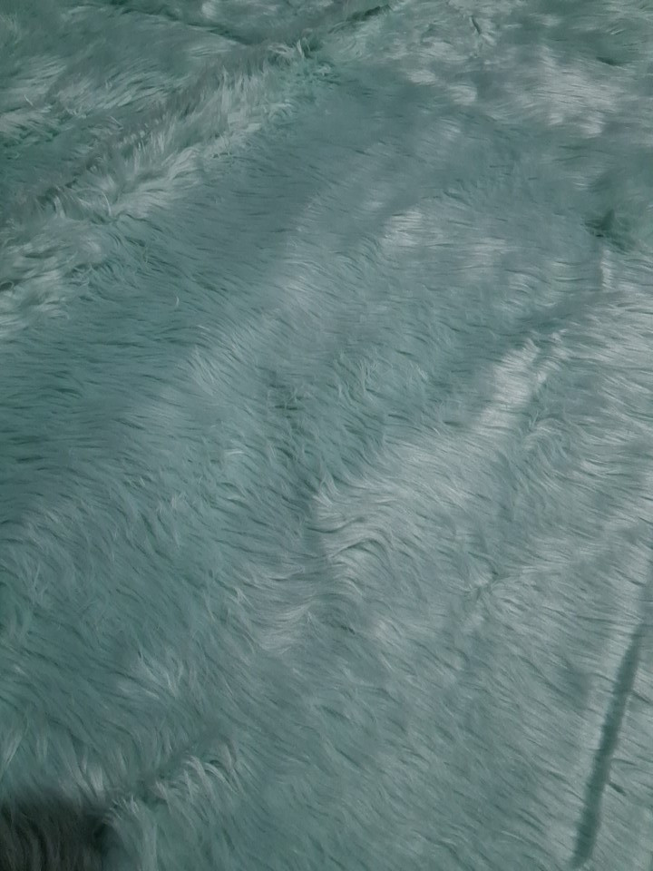 RECTANGULAR MACHINE WASHABLE faux fur sheepskin area rug - 4ft x 6ft - lagoon mint image 3