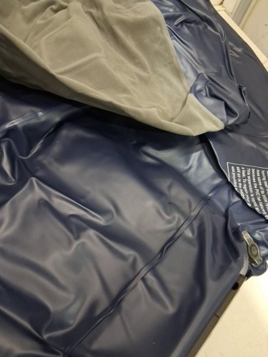Lewondr Air Mattress with Built in Pump & carry bag - 13" - Queen - 550lbs capacity - GREY image 9