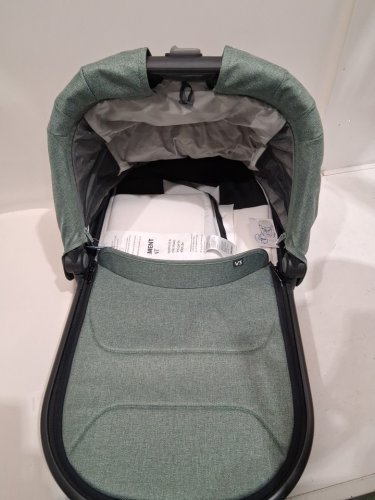 UPPAbaby Bassinet V3 - Compatible with Vista, Cruz, Ridge Strollers - 20lbs max - gwen GREEN Mélange/black Frame - (model: 0903-bas-na-gwn) image 6