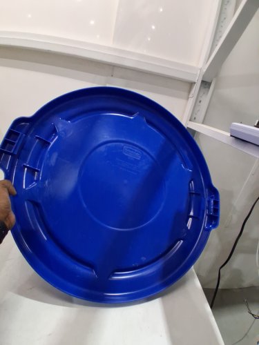 RUBBERMAID BRUTE TRASH CAN LID - fits 20gal - blue (Model: fg263100blue) image 4