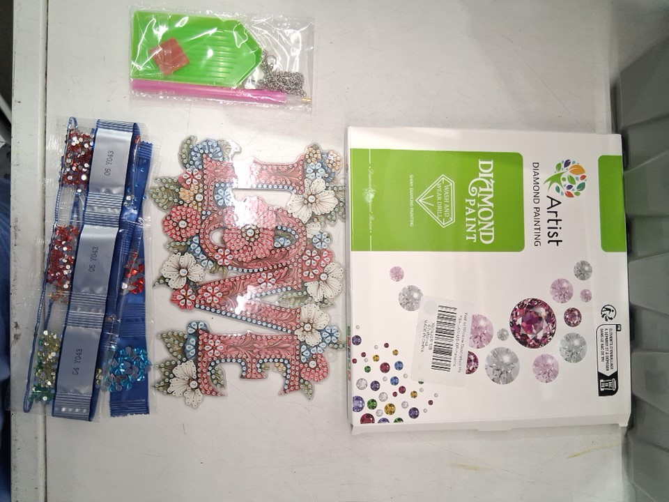 2PC  TLIOBLO Hanging LOVE Diamond Art (1ub) image 3