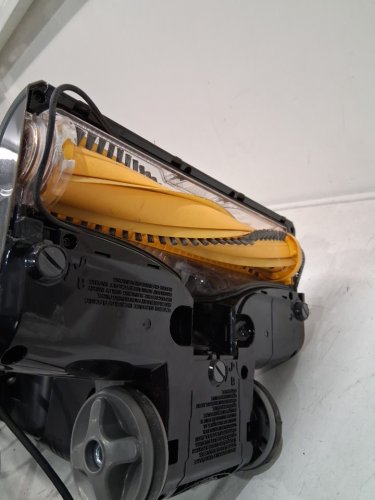 Shark Navigator Self-Cleaning Brushroll Pet Upright Vacuum - Canadian Version (model: ZU62C) image 4
