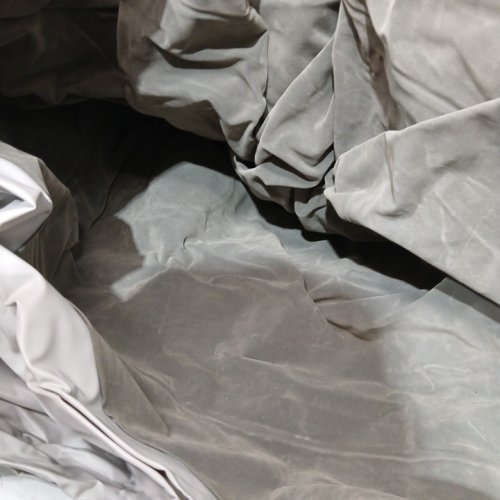 INTEX DURA-BEAM SERIES DELUXE COMFORT PLUSHFIBER-TECH INFLATABLE AIR MATTRESS WITH INTERNAL ELECTRIC PUMP - 22" - QUEEN - GREY (MODEL:AP619D/64417ED) image 4
