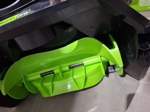 greenworks pro 20" 80v cordless snow thrower with 2.0 ah battery & charger - green (model: snb401) image 5
