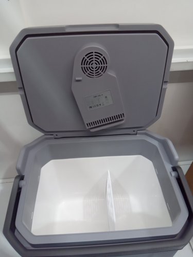 GARVEE PORTABLE ELECTRIC COOLER & WARMER CAR REFRIDGERATOR - 33L - GREY (MODEL: CBP-33L-A) image 3