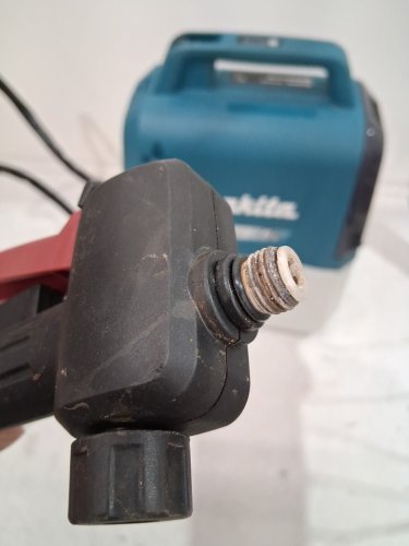 MAKITA LXT GARDEN Sprayer **Tool Only** -  18V - 5L - blue (model: DUS054Z) image 4