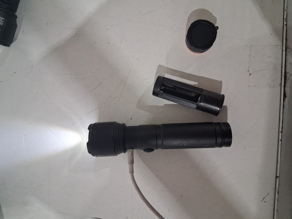 3pk Duracell HYBRID LED Flashlights - 1500Lm - black (MODEL:1806270) image 3