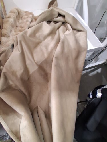 Couture Pets Faux Fur Waterproof Pet Throw Blanket - 60" x 70" - Taupe (Model: 2831784) image 3