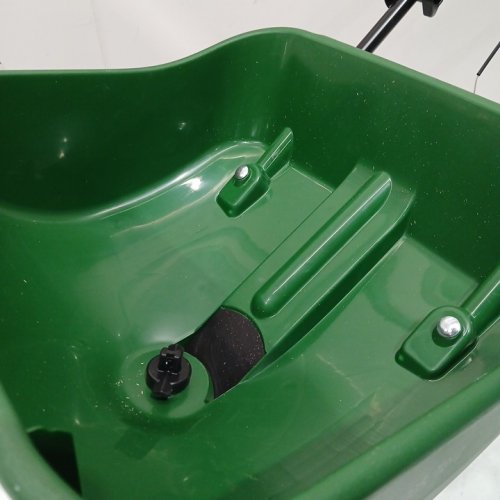SCOTTS FOLDABLE TURF BUILDER, EDGEGUARD MINI BROADCAST SPREADER/SEEDER - 5000 SQ FT - GREEN/BLACK (MODEL: LB15267) image 5