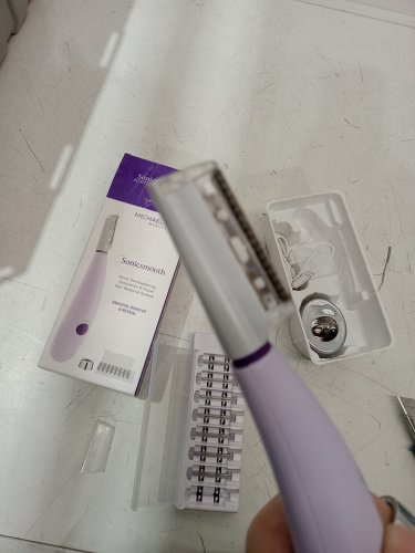 Michael Todd Beauty 2-in-1 SONIC Technology Dermaplaning  facial hair removal Tool with charging base  - purple image 3