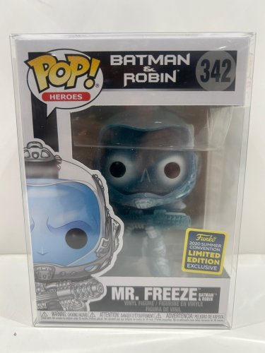 Funko pop! **2020 summer convention** heroes: Batman & robin - Mr. Freeze vinyl figure (#342) **plastic protector cover** image 2