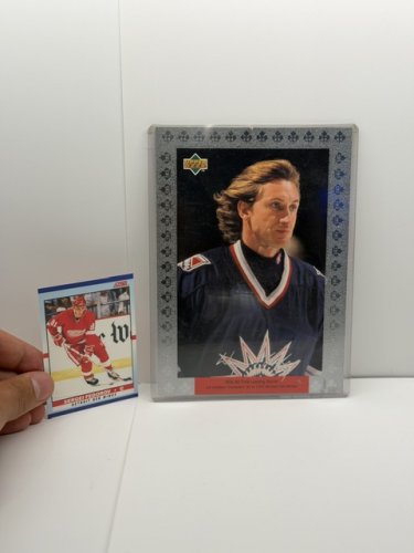 JUMBO UPPER DECK 19977 WAYNE GRETZKY CARD image 2