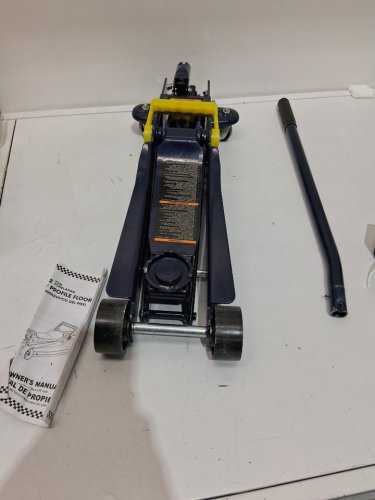 TCE Torin Low Profile Floor Jack with Single Piston Quick Lift Pump - 2.5TON/5000LBS - blue (model: TCET825051-2) image 3