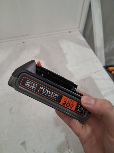 BLACK+DECKER 20V MAX* 2.5ah Rechargeable Battery with charger - black/orange - (model: LBXR2520) image 3
