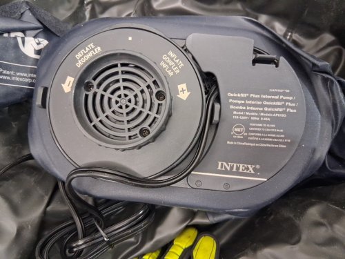 INTEX DURA-BEAM SERIES DELUXE COMFORT PLUSHFIBER-TECH INFLATABLE AIR MATTRESS WITH INTERNAL ELECTRIC PUMP - 18" - QUEEN - GREY (MODEL: AP619D/64413ED) image 3