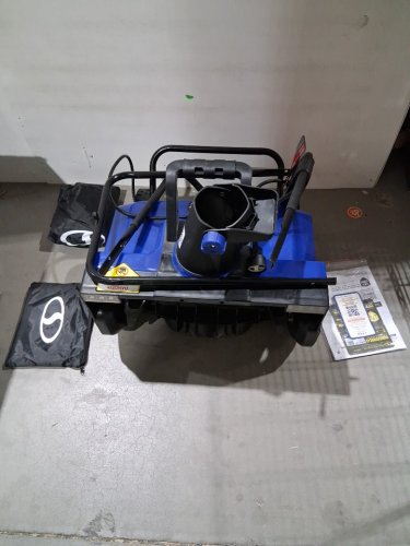 SNOWJOE ELECTRIC SNOW BLOWER WITH DUAL LED LIGHTS - CORDED ELECTRIC - 15 AMP - 22'' - BLUE (MODEL:SJ627E-CVR) image 2
