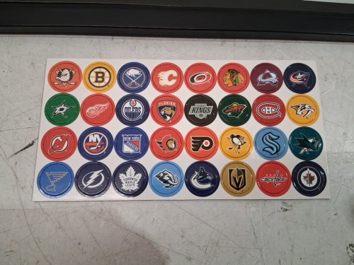 32pc NHL Magnetic Standings Board - 12" x 18" - black image 5