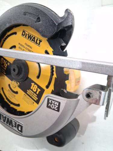 DEWALT 20V MAX Lithium-Ion Cordless 6-1/2" Circular Saw - **TOOL ONLY** (Model: dcs393) image 5
