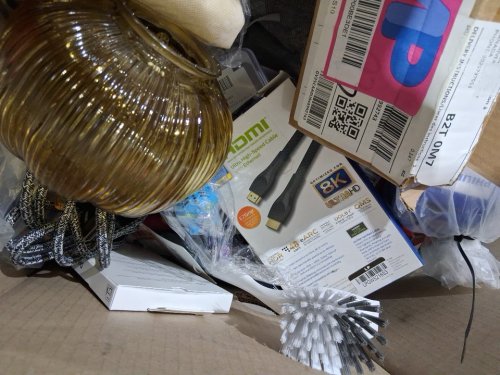 assorted MIXED item MYSTERY PALLET - VARIOUS PRODUCTS - aprox 300+ - (pallet #39) image 11