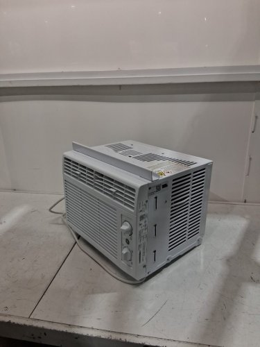 GE APPLIANCES ELECTRONIC WINDOW AIR CONDITIONER - 5,000 BTU - 150SQ.FT - WHITE (MODEL: AWAS05BWFC) image 5