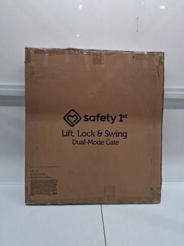Safety 1st Lift, Lock & Swing Dual-Mode Gate - 28" - 42"x 26" - grey (model:GA048CWHOF1) image 2