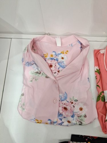3 assorted women's pajama pieces - long sleeve shirt, short sleeve shirt and long pants - medium - pink/floral/BLACK image 2