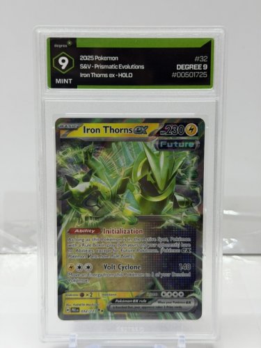 DEGREE GRADED 9 MINT 2025 POKEMON S&V PRISMATIC EVOLUTIONS IRON THORNS EX HOLO CARD #32/131 image 2