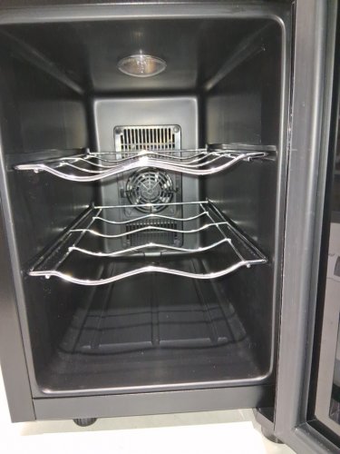 KOOLATRON MIRRORED GLASS DOOR WINE CELLAR, 6-BOTTLE - BLACK (MODEL: WC06) image 4