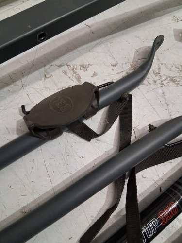 BELL RIGHTUP 350 3-BICYCLE PLATFORM HITCH RACK, HOLDS UP TO 105LBS/12"-29" BIKES - GREY (MODEL: ‎7122304) image 7