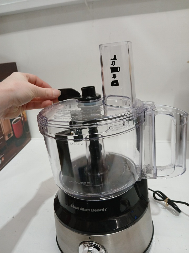 HAMILTON BEACH 10-CUP MULTI-FUNCTION FOOD PROCESSOR WITH BOWL SCRAPER - BLACK (MODEL: 70730C) image 2