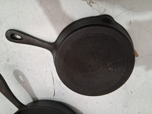 3pc cast iron skillets - 6" / 8" / 10" - cast iron/black image 5