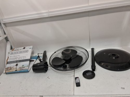 black and decker pedestal fan with remote control - 18" - black (model: BFSR18B) image 3