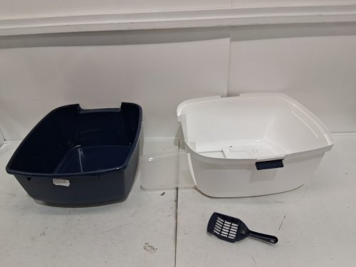 IRIS USA Large Enclosed Cat Litter Box with Front Door Flap and Scoop - blue/white image 3