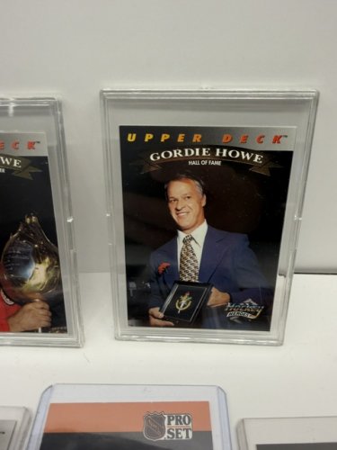 ASSTD GORDIE HOWE HOCKEY CARDS image 6