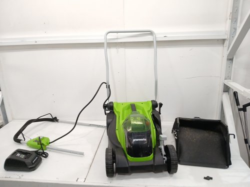 GREENWORKS Electric CORDLESS LAWN MOWER WITH CHARGER - 40V - 14" - GREEN (MODEL: LMF334) image 3