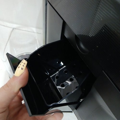 Nespresso Vertuo Pop + Deluxe Pod Coffee & Espresso Machine - 6 CUP SIZES - BLACK/ GOLD (MODEL: BNV125MTB1BUC1) image 4