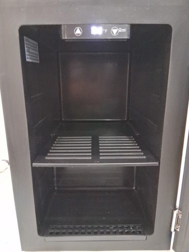 EUHOMY BEVERAGE REFRIGERATOR COOLER WITH 40°F-61°F DIGITAL TEMPERATURE CONTROL - 18L (HOLDS 25 CANS) - BLACK (MODEL: FWC008-11BL-CAEH /‎ WC-6B) image 6