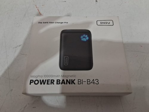 INIU MAGPRO MAGNETIC POWER BANK - 7.5W MAX WIRELESS, 20W MAX WIRED - 10000MAH - BLACK (MODEL: BI-B43) image 2