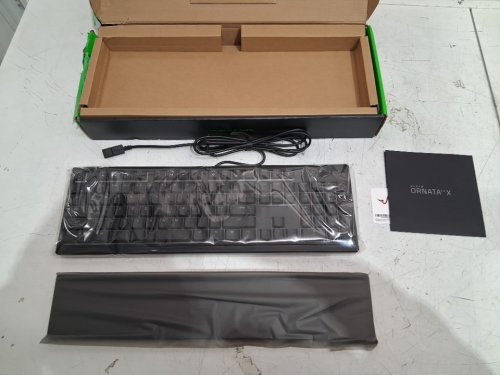razer ornata v3 x gaming keyboard with low profile keys & silent membrane switches & wrist rest - black / multicoloured (model : RZ03-04470200-R3U1) image 4