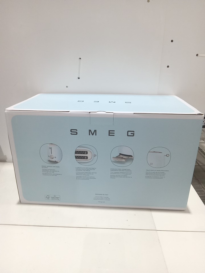 SMEG 2-Slice Long-Slot Toaster - fits 4 slices - WHITE (MODEL: TSF02WHUS) image 3